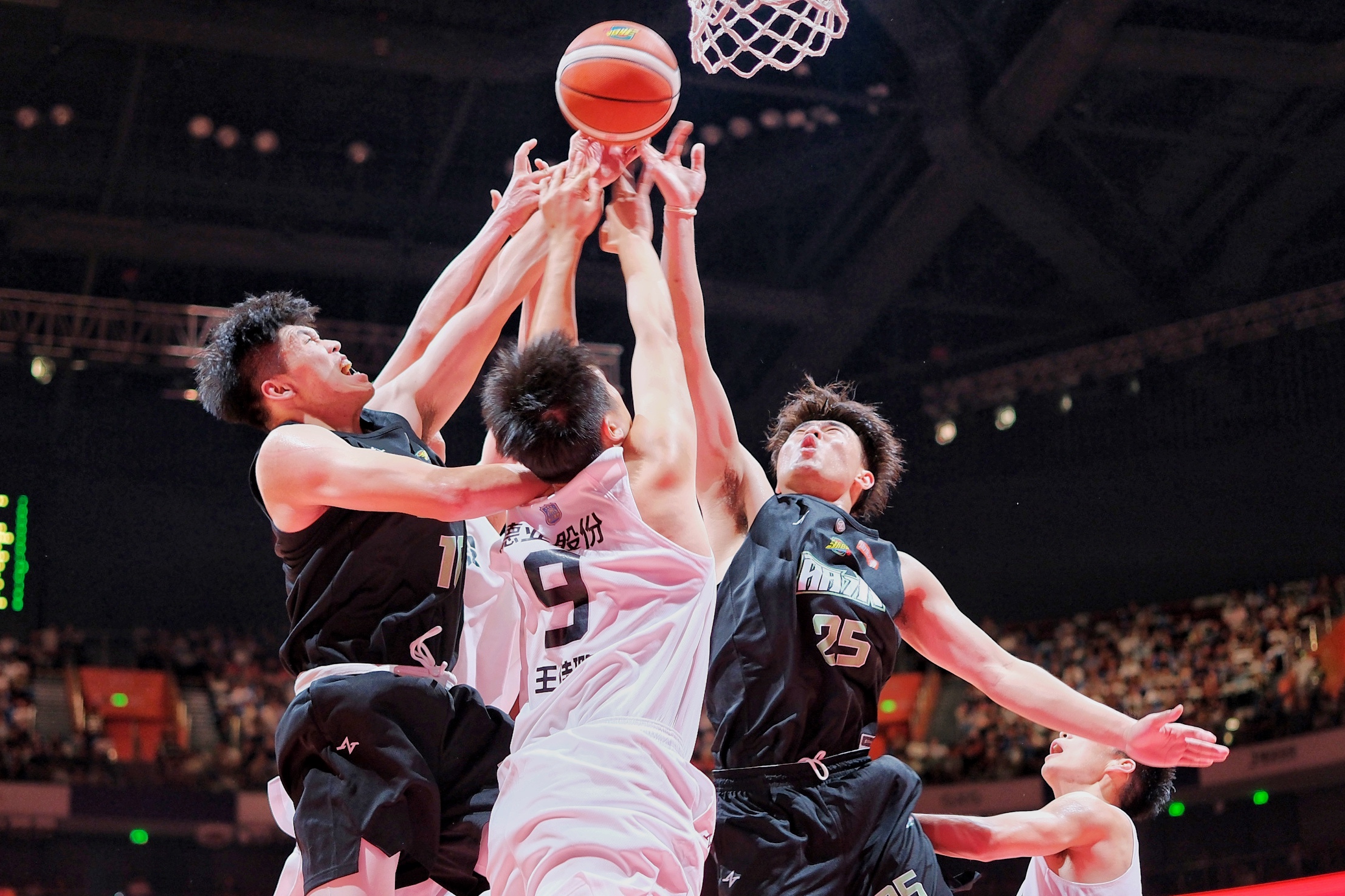 开云中国-无畏与团结守卫