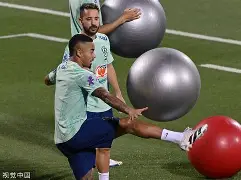 开云app在线下载-罗马防守